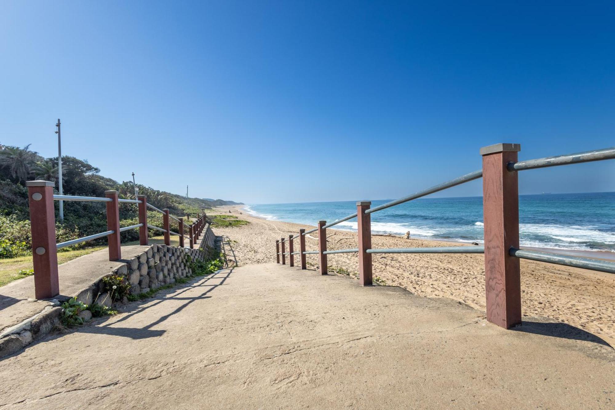 803 Bermudas - By Stay In Umhlanga Durban Exteriör bild